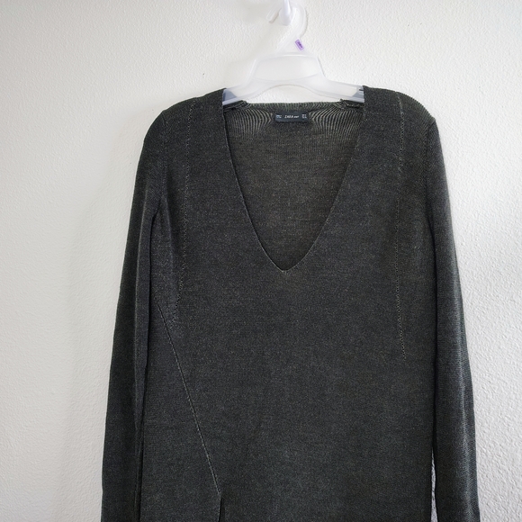ZARA Knit Midi Dress Size M Charcoal Gray V-Neck Long Sleeve Asymmetrical - Picture 3 of 15